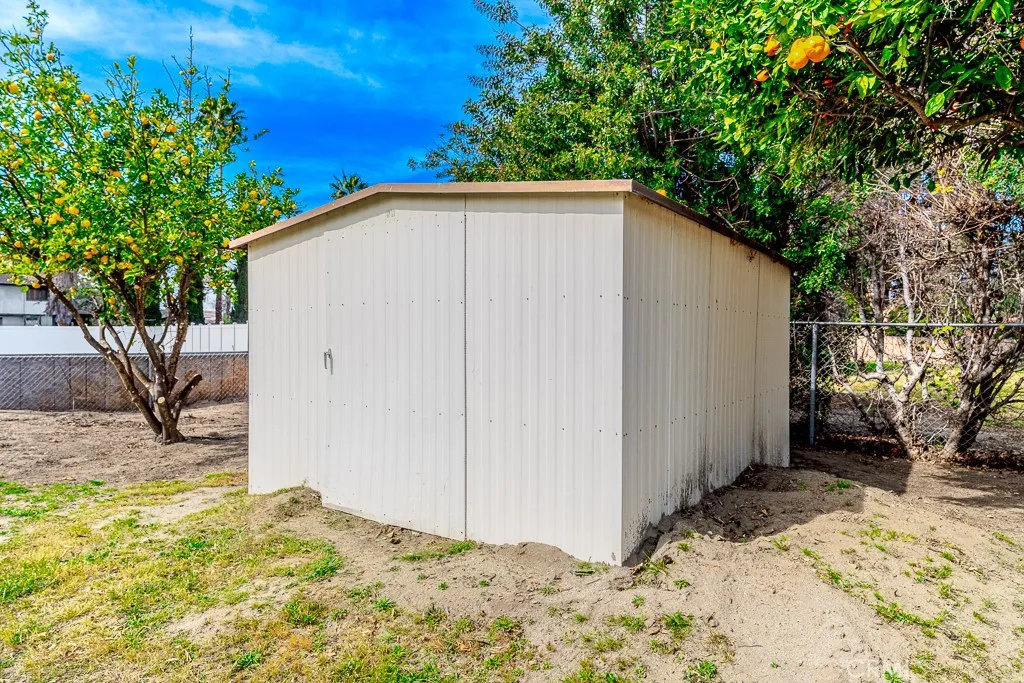 669 N Meridian, Hemet, California 92544 home-pic-35