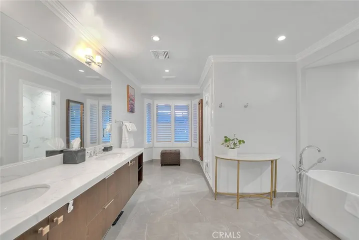 1025 N Horseshoe Bend, Walnut, California 91789