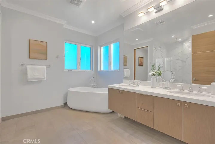 1025 N Horseshoe Bend, Walnut, California 91789