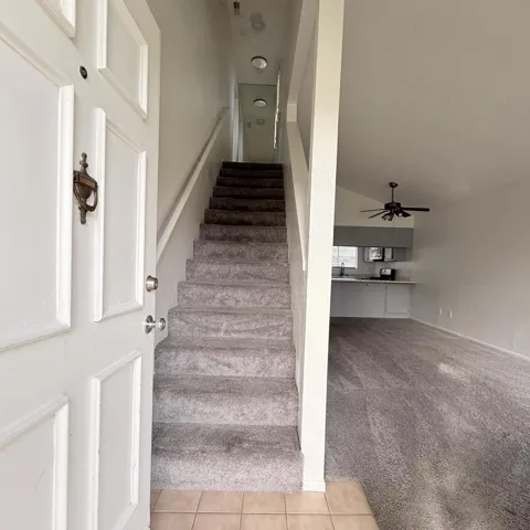 F83752E7-7D1D-4482-B4AE-149AE84EE828_1_2