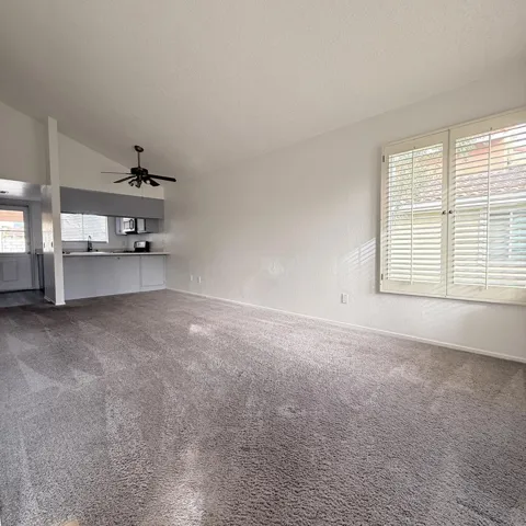 35BFE474-8B08-4CD6-BAD1-23400D463BAC_1_2