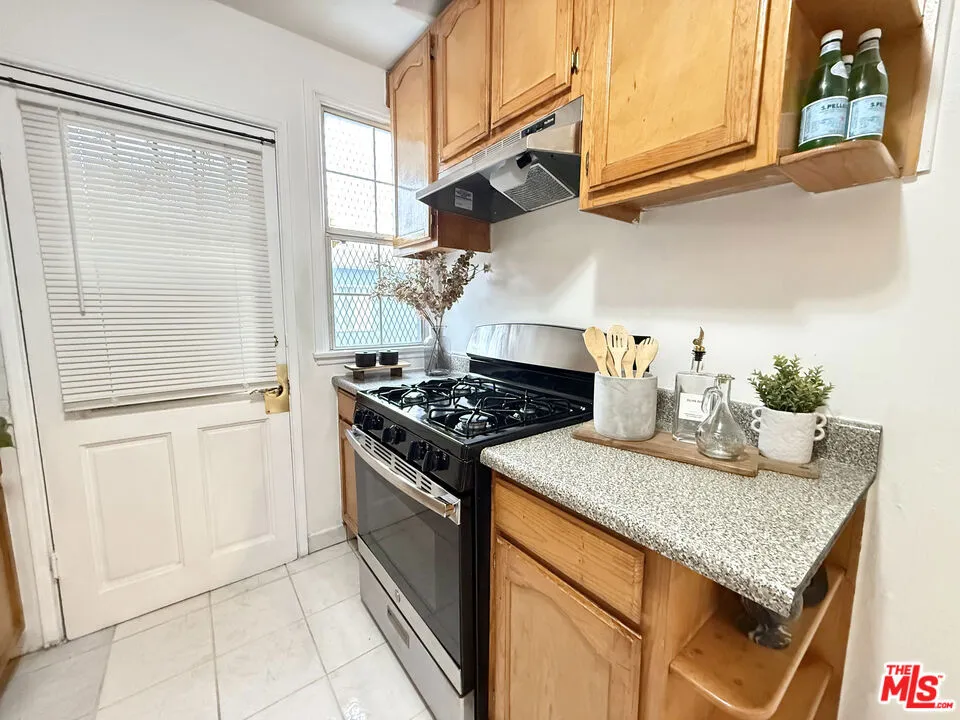 5773 Clemson Street, Los Angeles, California 90016 home-pic-30