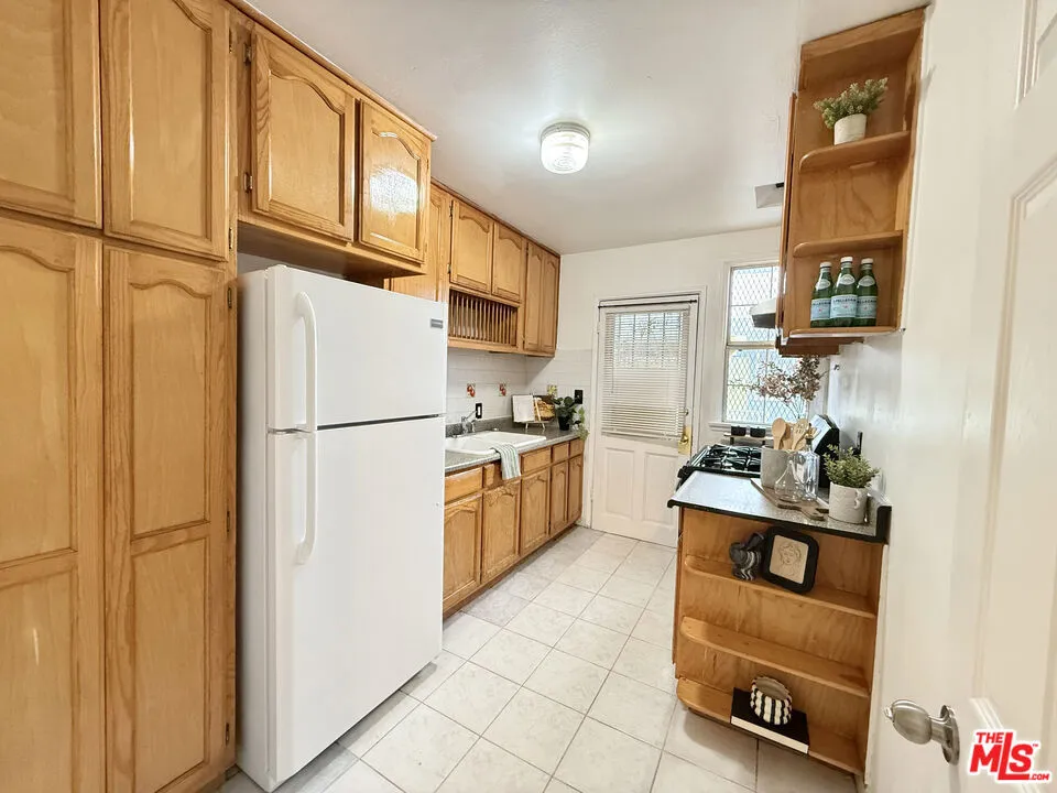 5773 Clemson Street, Los Angeles, California 90016 home-pic-33