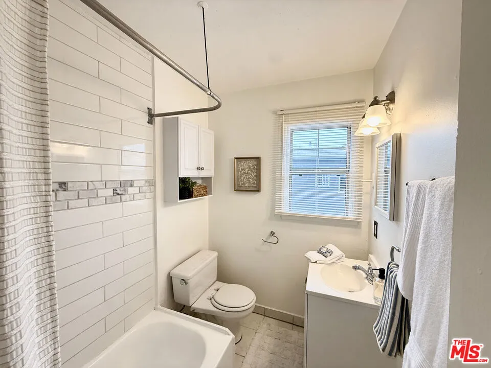 5773 Clemson Street, Los Angeles, California 90016 home-pic-20