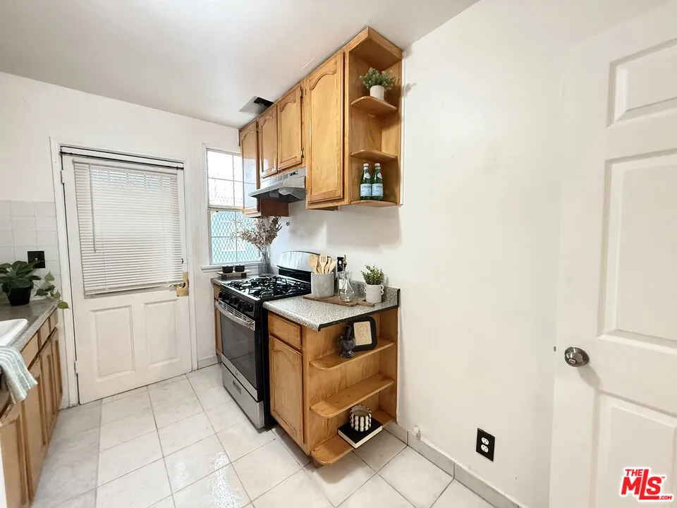 5773 Clemson Street, Los Angeles, California 90016 home-pic-29