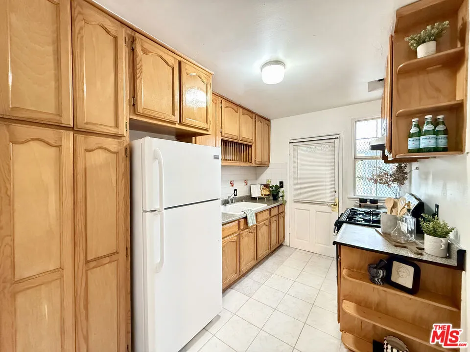 5773 Clemson Street, Los Angeles, California 90016 home-pic-28