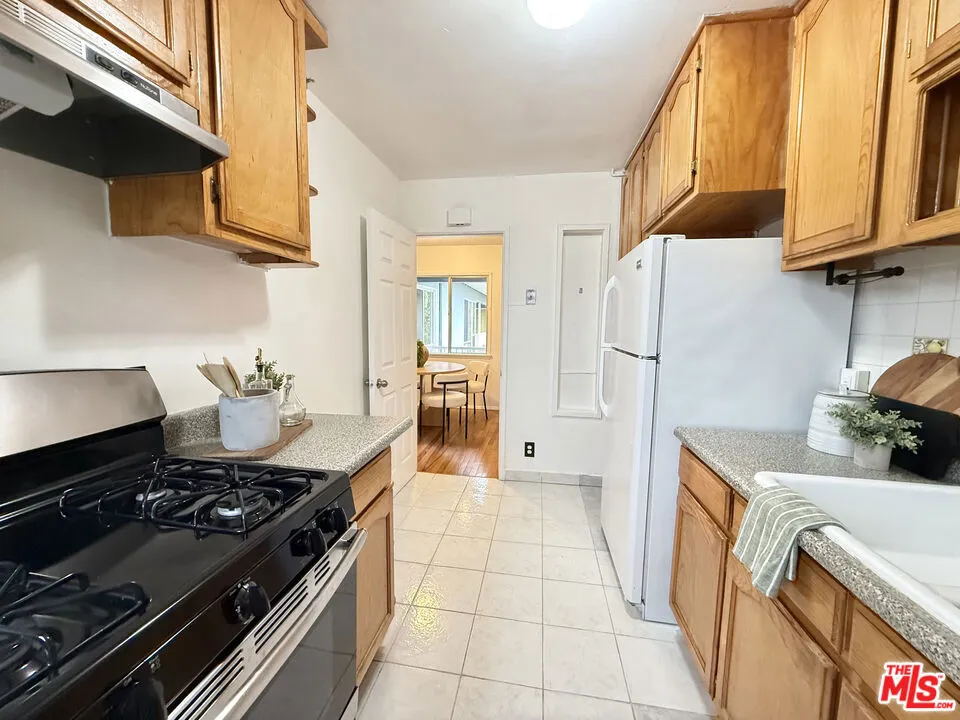 5773 Clemson Street, Los Angeles, California 90016 home-pic-31