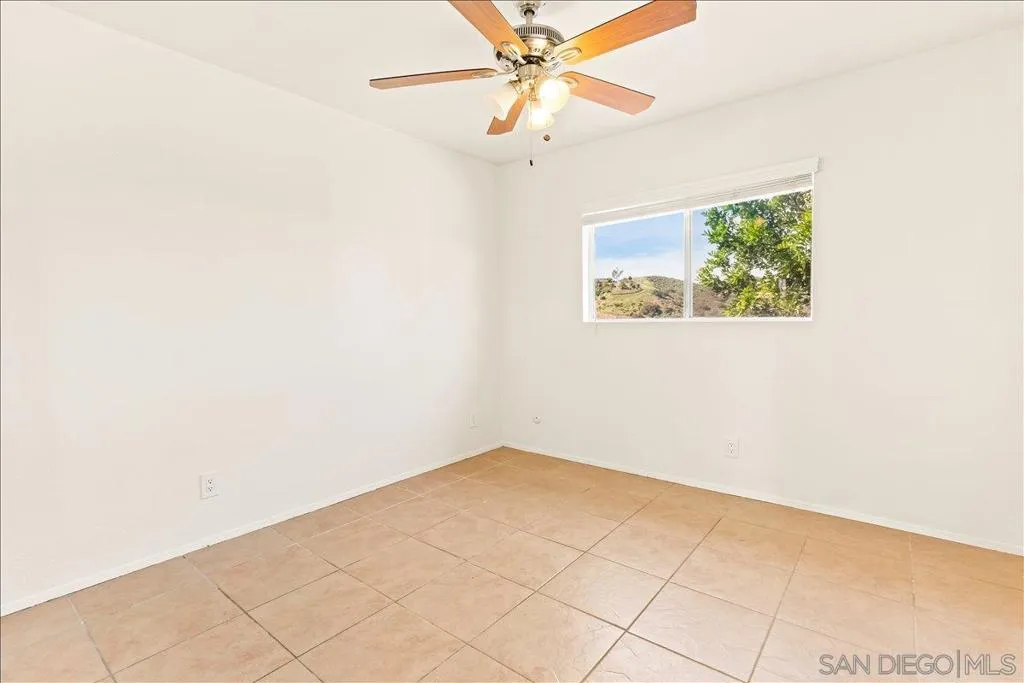 12448 Ridgeton Dr, Lakeside, California 92040 home-pic-37