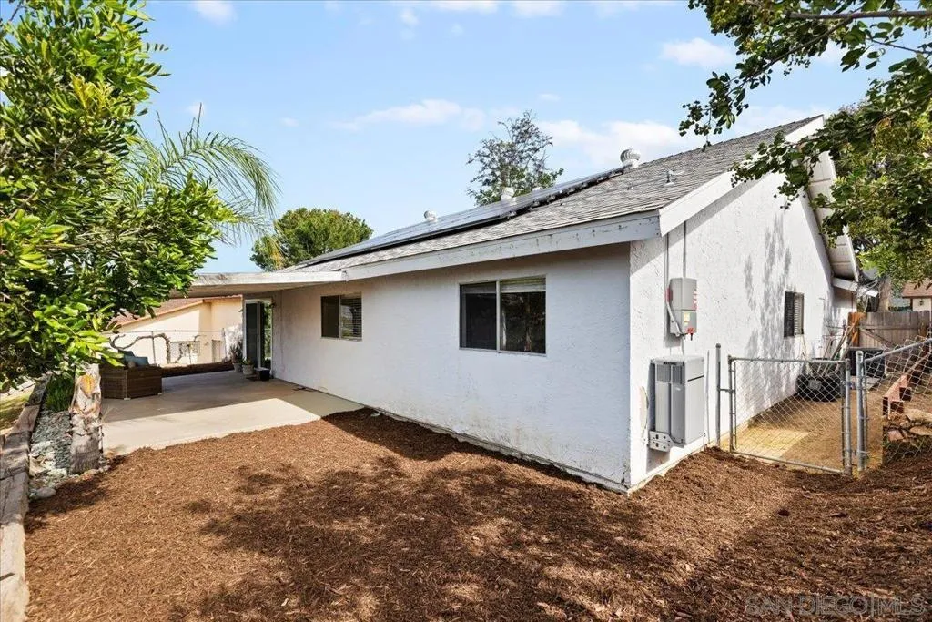 12448 Ridgeton Dr, Lakeside, California 92040 home-pic-40