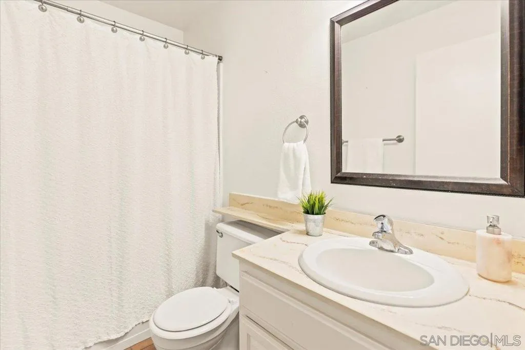12448 Ridgeton Dr, Lakeside, California 92040 home-pic-32