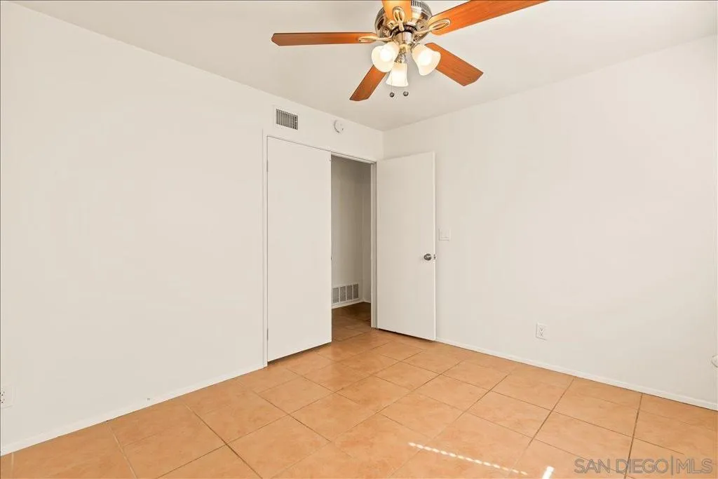 12448 Ridgeton Dr, Lakeside, California 92040 home-pic-35