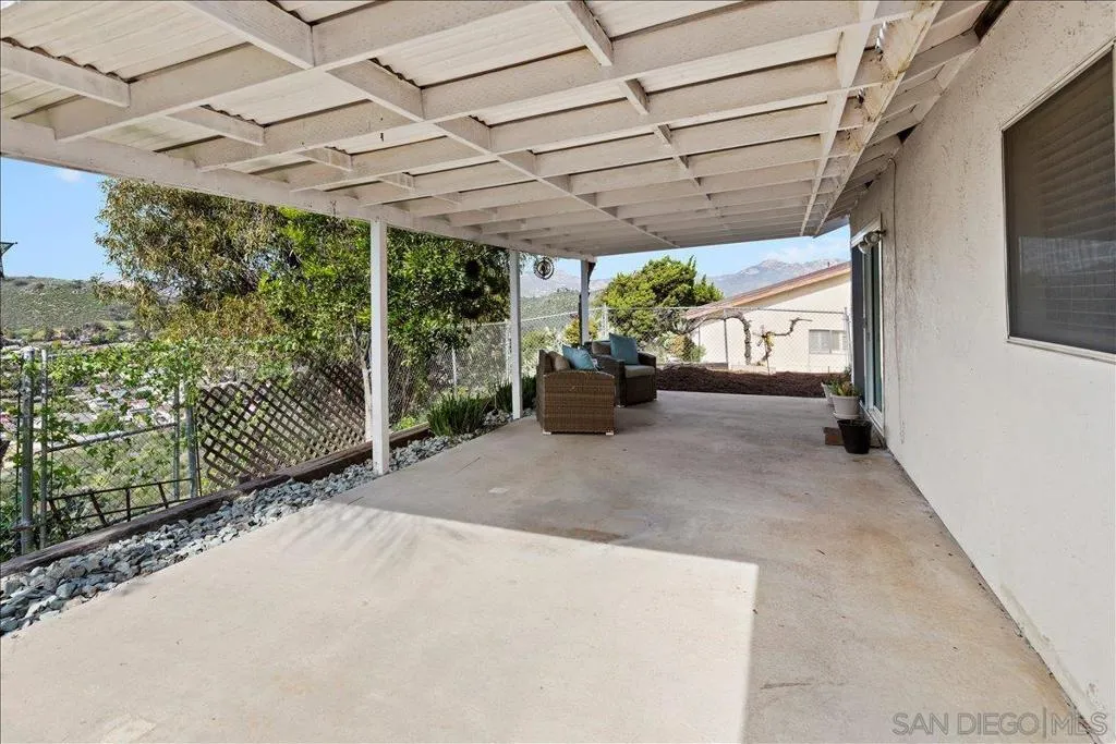 12448 Ridgeton Dr, Lakeside, California 92040 home-pic-21