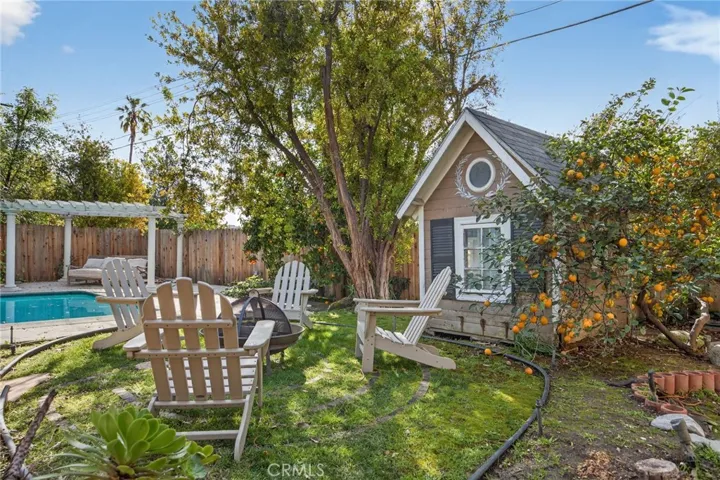 18624 Gledhill Street, Northridge, California 91324