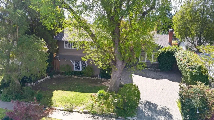 18624 Gledhill Street, Northridge, California 91324