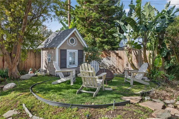 18624 Gledhill Street, Northridge, California 91324