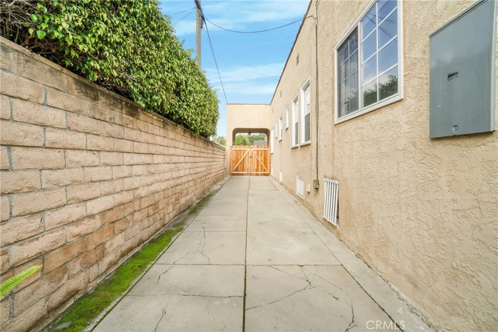 11290 Ivy Place, Los Angeles, California 90064 home-pic-20
