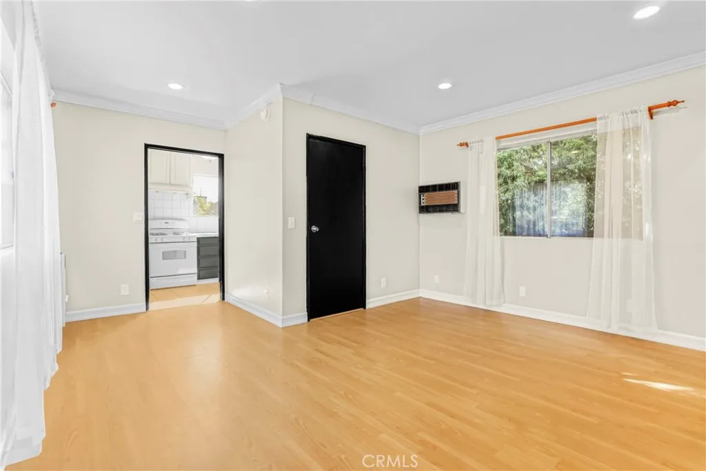 11290 Ivy Place, Los Angeles, California 90064 home-pic-38