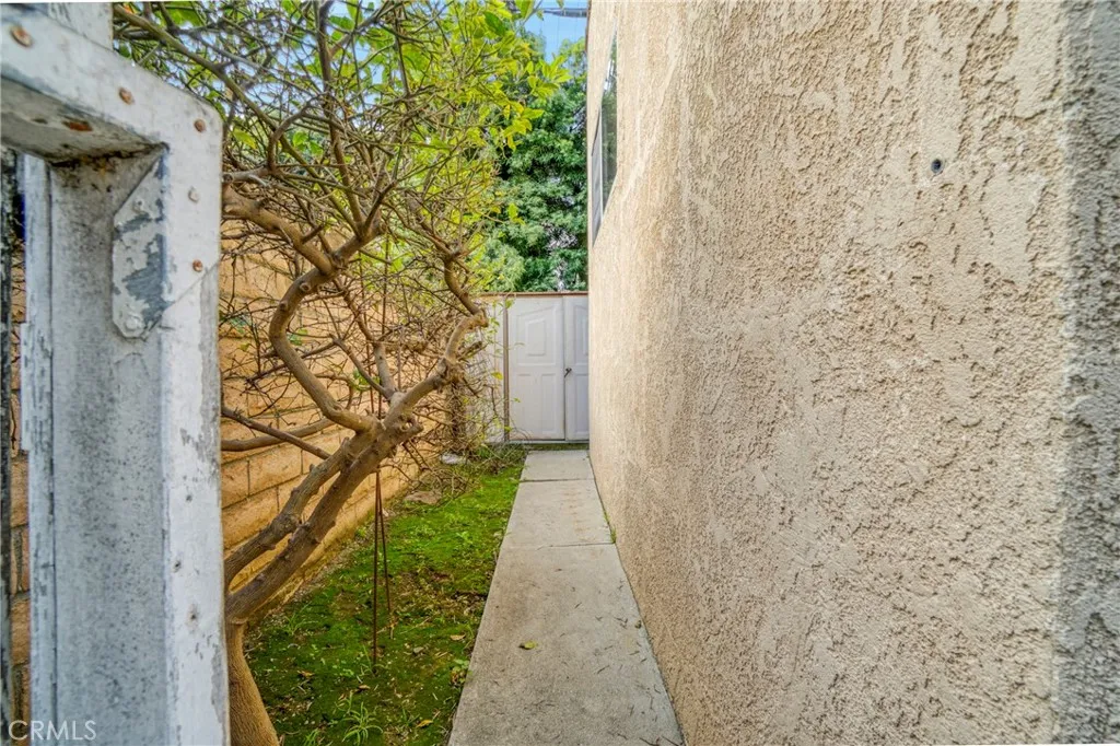 11290 Ivy Place, Los Angeles, California 90064 home-pic-25
