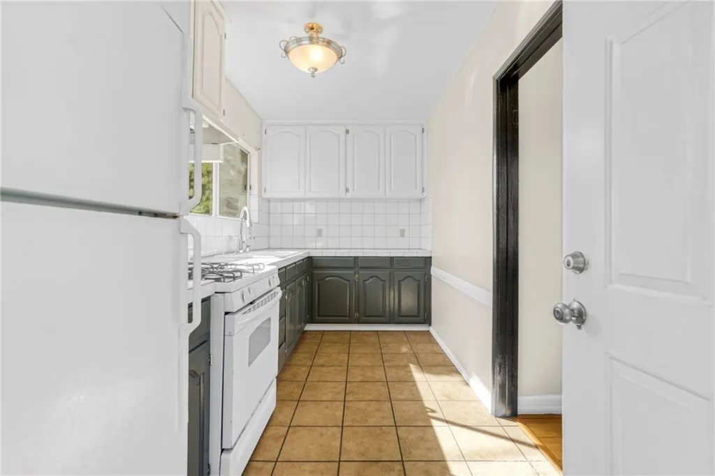 11290 Ivy Place, Los Angeles, California 90064 home-pic-43