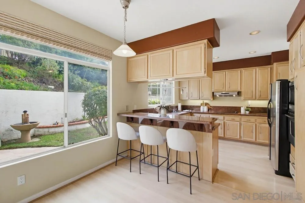 1547 Caminito Solidago, La Jolla, California 92037 home-pic-14