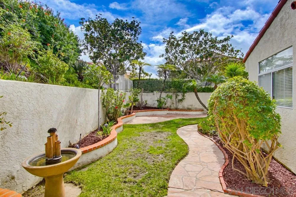 1547 Caminito Solidago, La Jolla, California 92037 home-pic-44