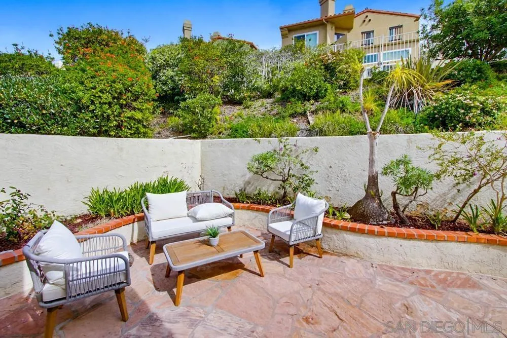 1547 Caminito Solidago, La Jolla, California 92037 home-pic-41