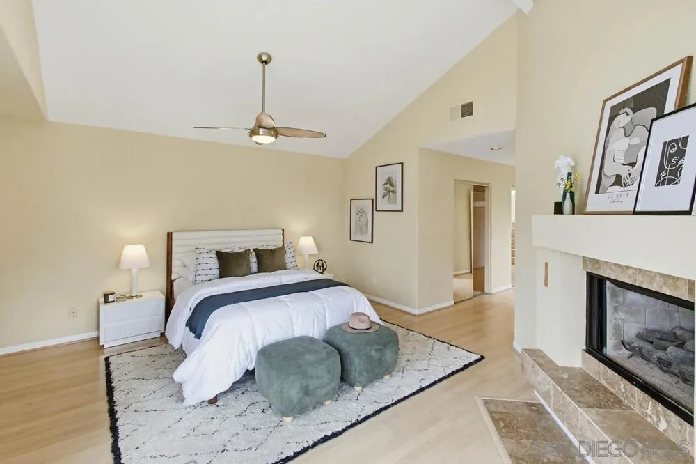 1547 Caminito Solidago, La Jolla, California 92037 home-pic-25