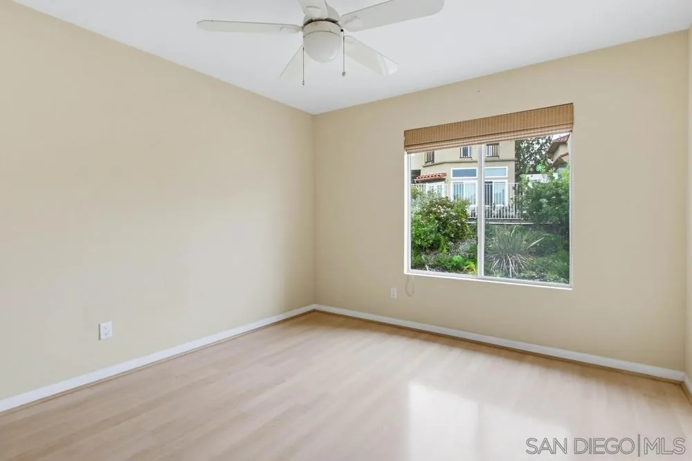 1547 Caminito Solidago, La Jolla, California 92037 home-pic-37