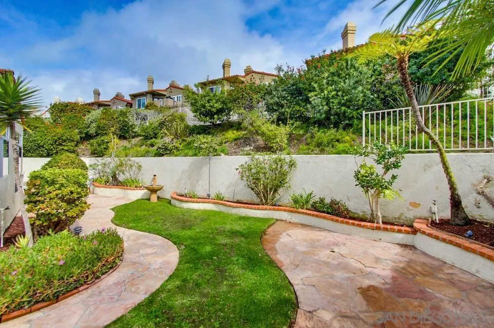 1547 Caminito Solidago, La Jolla, California 92037 home-pic-47