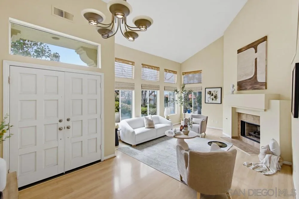 1547 Caminito Solidago, La Jolla, California 92037 home-pic-6