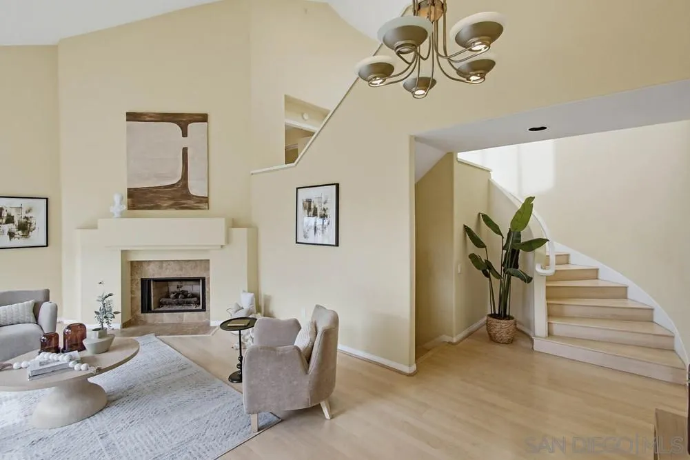 1547 Caminito Solidago, La Jolla, California 92037 home-pic-5