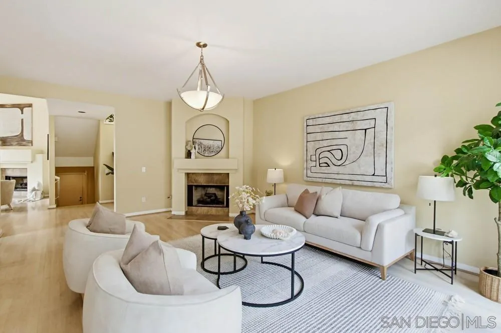 1547 Caminito Solidago, La Jolla, California 92037 home-pic-13
