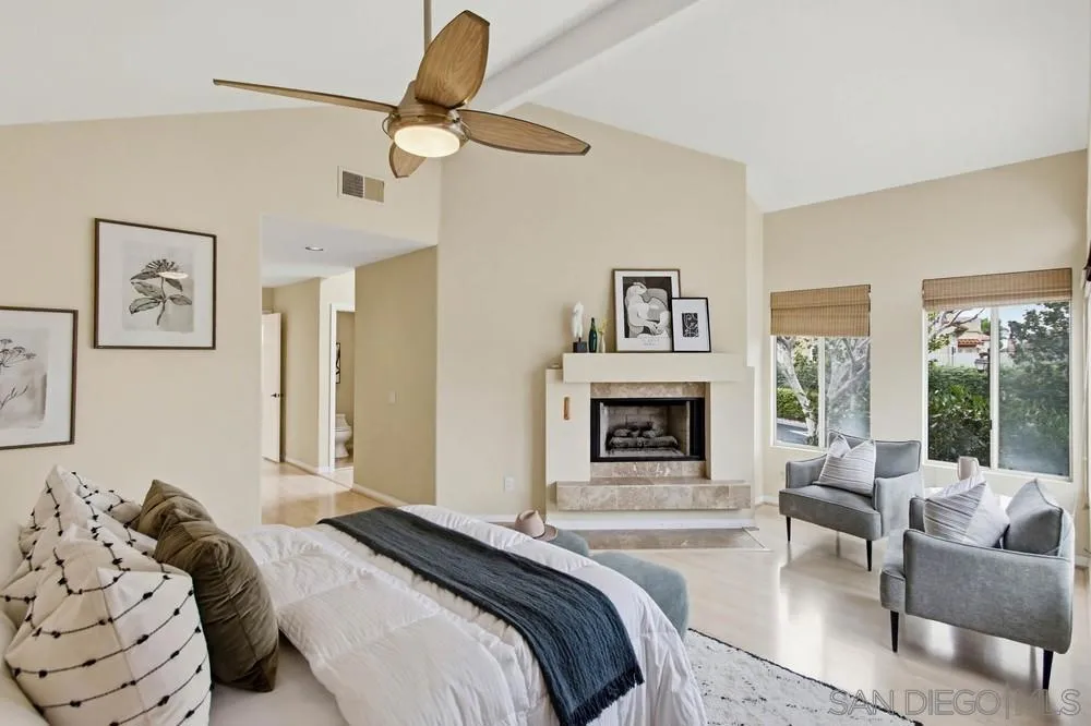 1547 Caminito Solidago, La Jolla, California 92037 home-pic-24