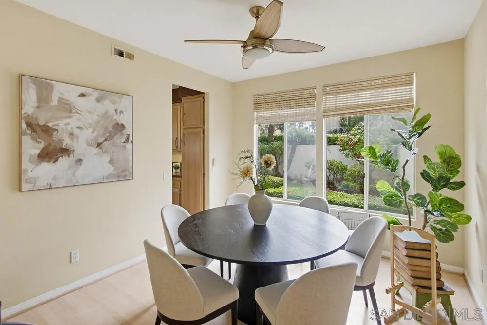 1547 Caminito Solidago, La Jolla, California 92037 home-pic-18