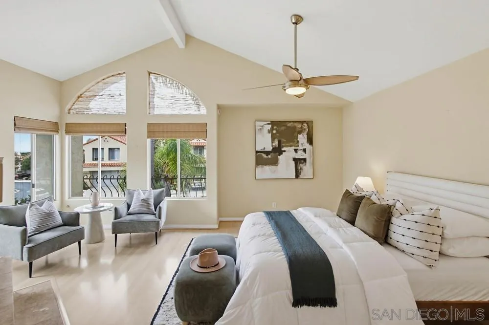 1547 Caminito Solidago, La Jolla, California 92037 home-pic-22