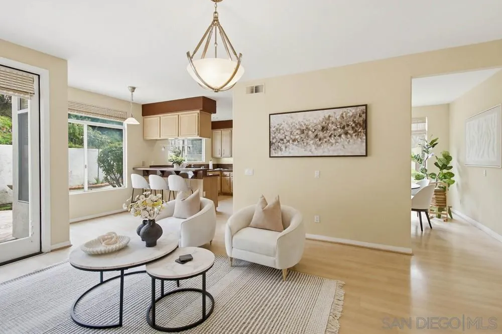 1547 Caminito Solidago, La Jolla, California 92037 home-pic-11