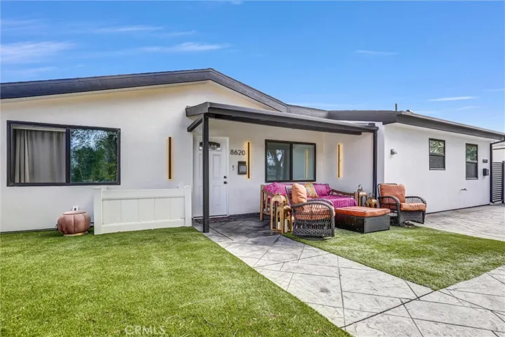 8620 Lubao Avenue, Winnetka, California 91306