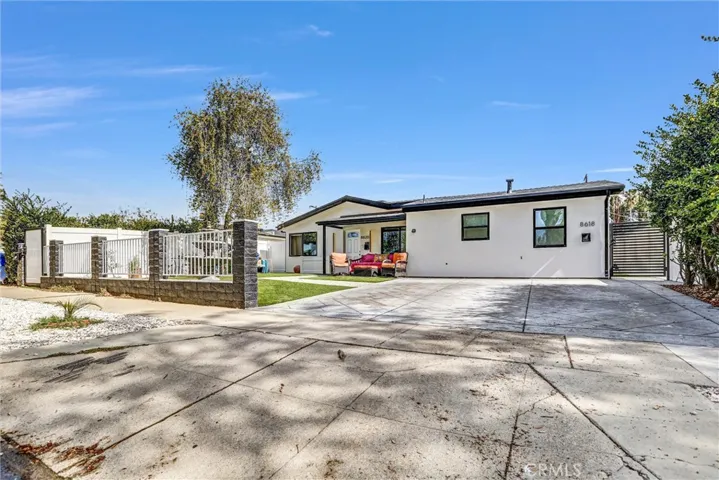 8620 Lubao Avenue, Winnetka, California 91306