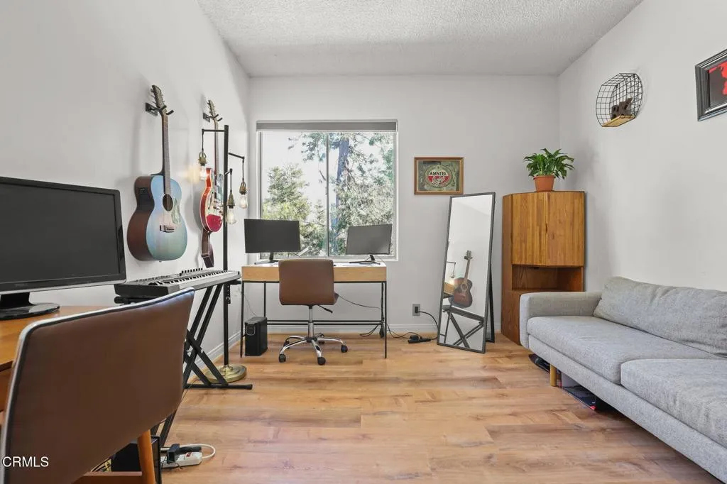 985 E California Boulevard 305, Pasadena, California 91106 home-pic-26
