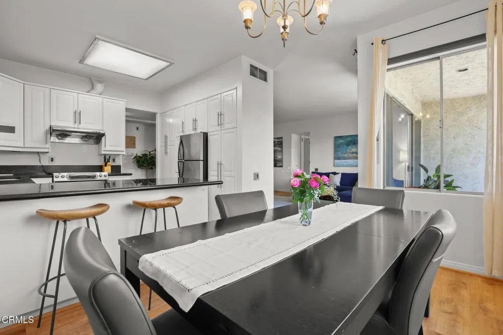 985 E California Boulevard 305, Pasadena, California 91106 home-pic-17
