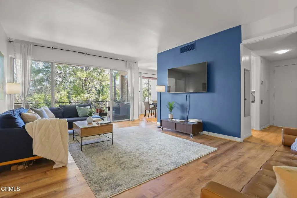 985 E California Boulevard 305, Pasadena, California 91106 home-pic-7