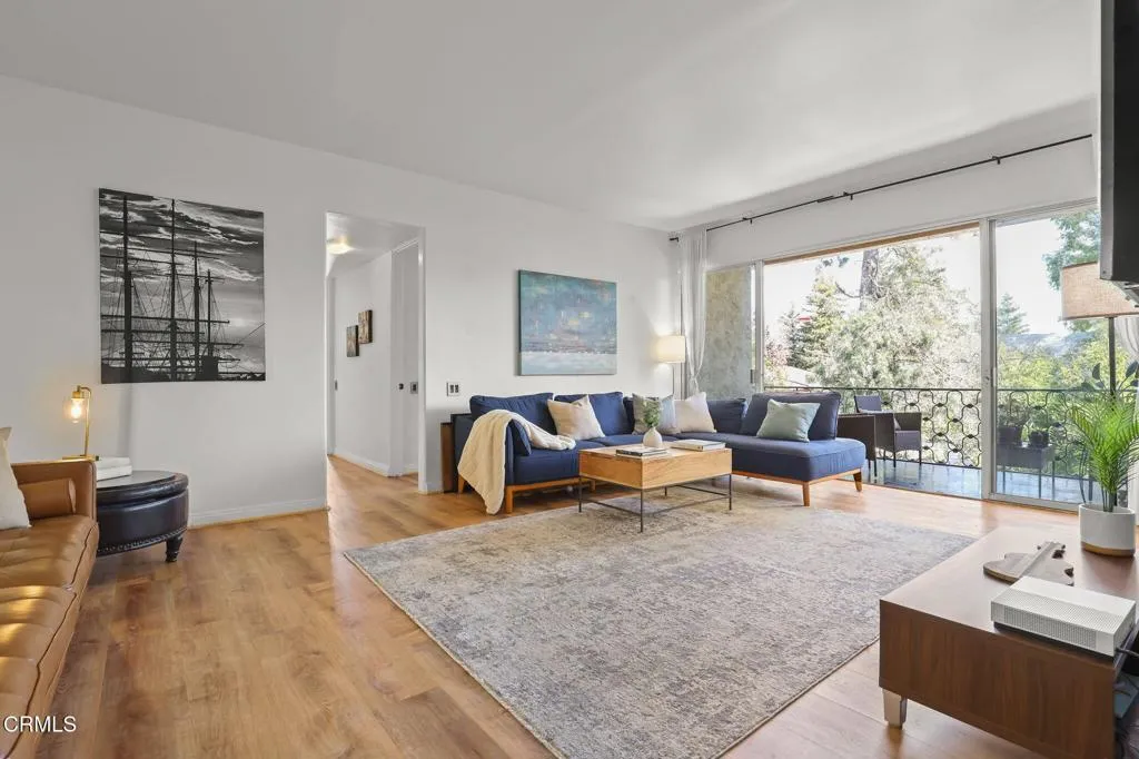 985 E California Boulevard 305, Pasadena, California 91106 home-pic-6