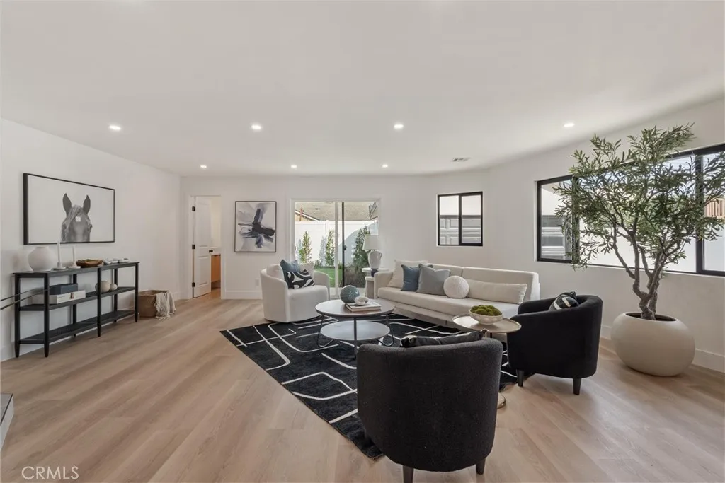 3114 Hackett, Long Beach, California 90808 home-pic-14