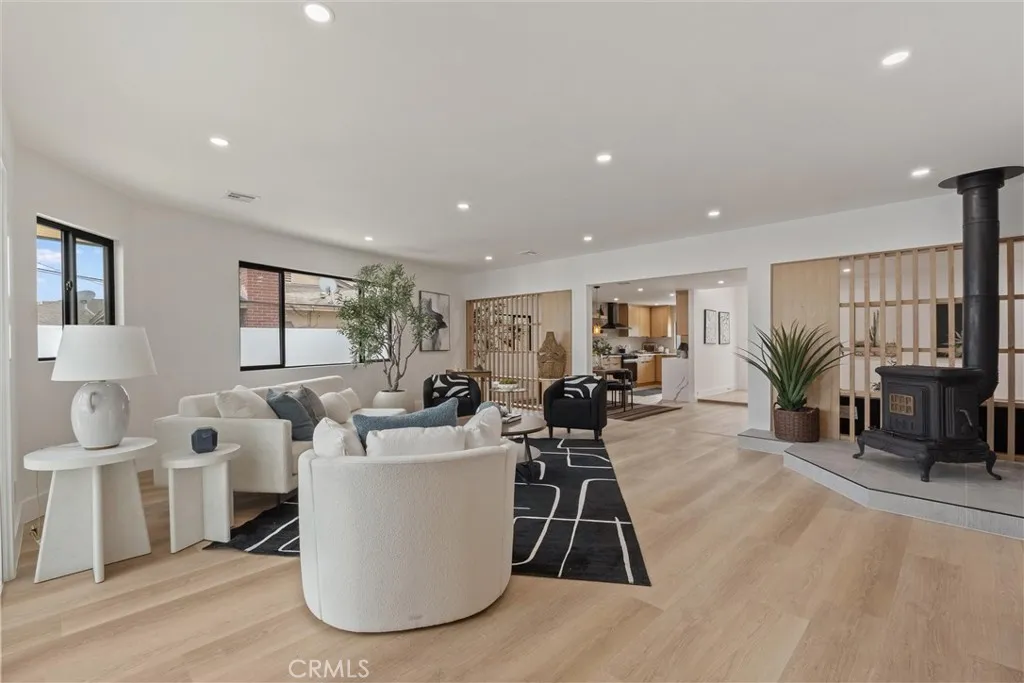 3114 Hackett, Long Beach, California 90808 home-pic-16