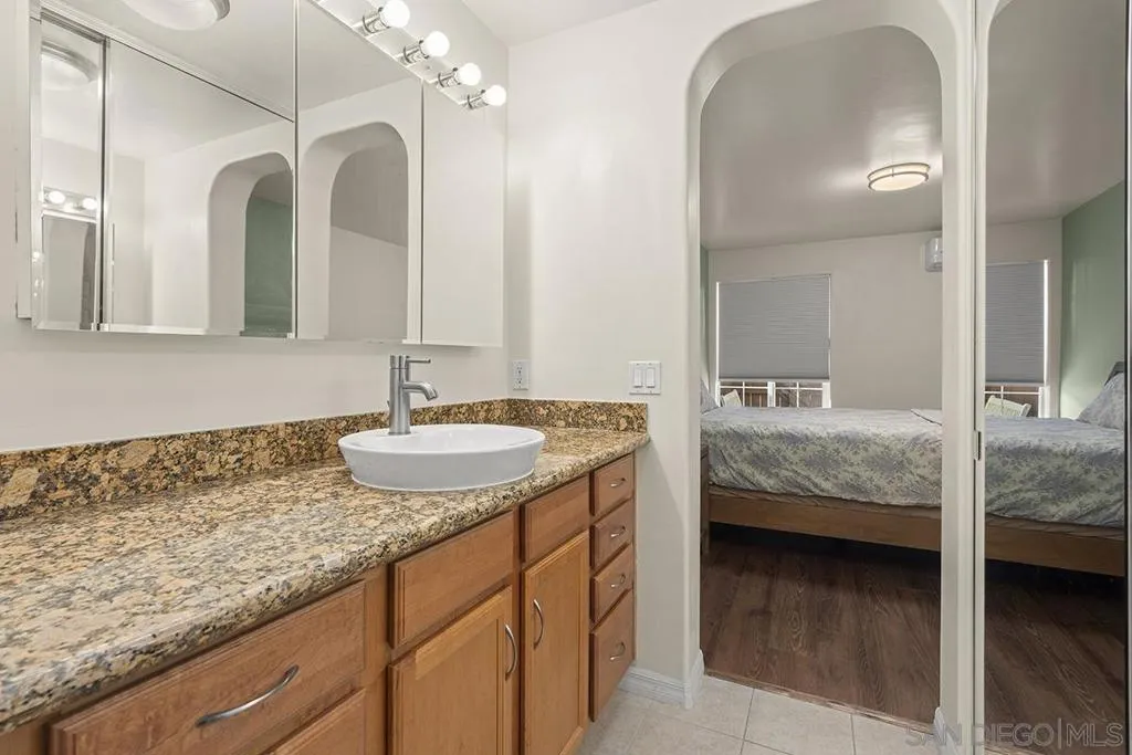 5252 Balboa Arms 120, San Diego, California 92117 home-pic-17