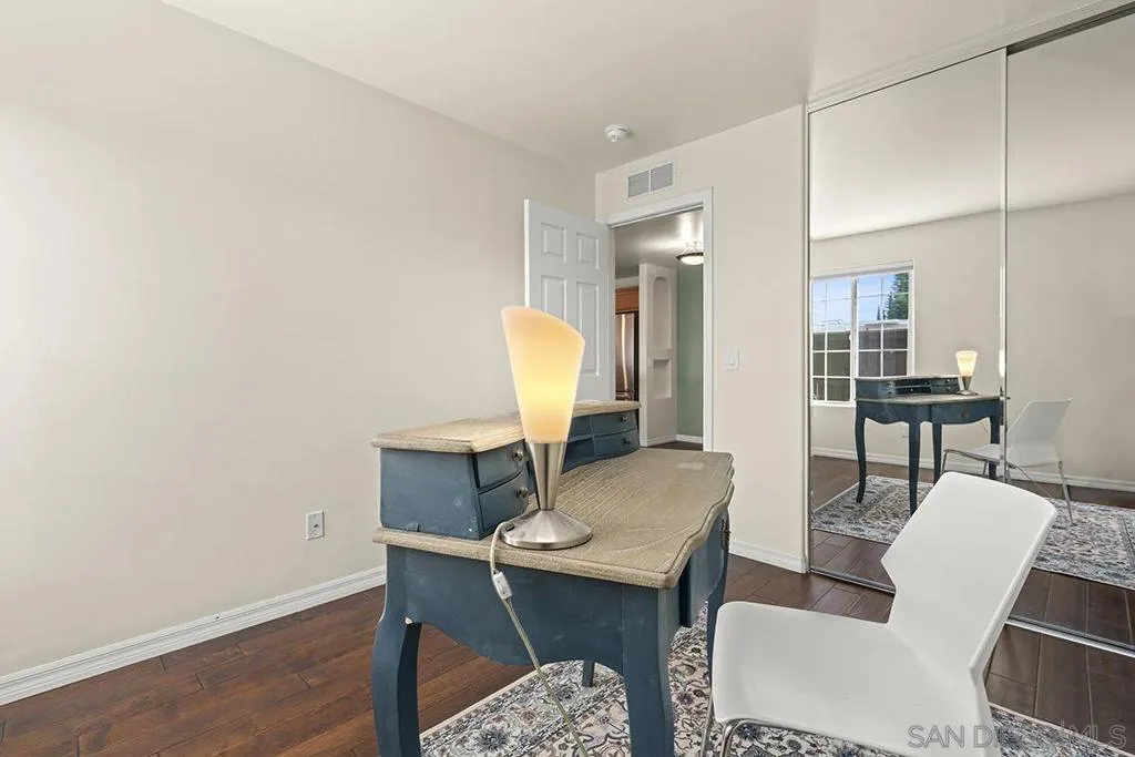 5252 Balboa Arms 120, San Diego, California 92117 home-pic-20