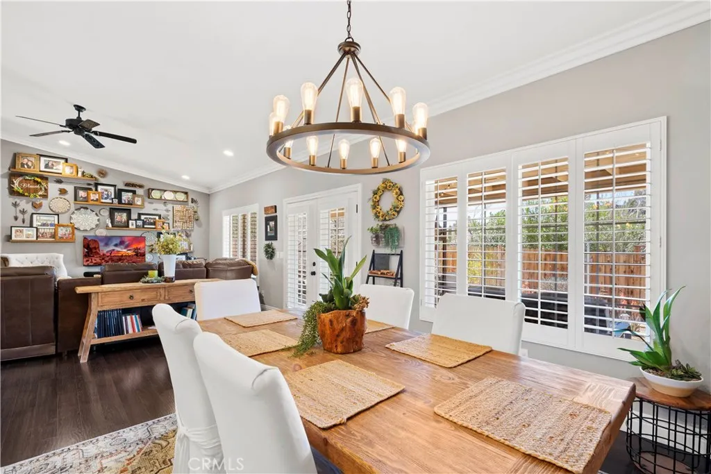Notice the double French doors going out to the back patio.