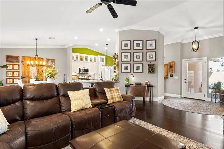 Vaulted ceilings. Living room furniture is negotiable, as well as TV and Sound System.