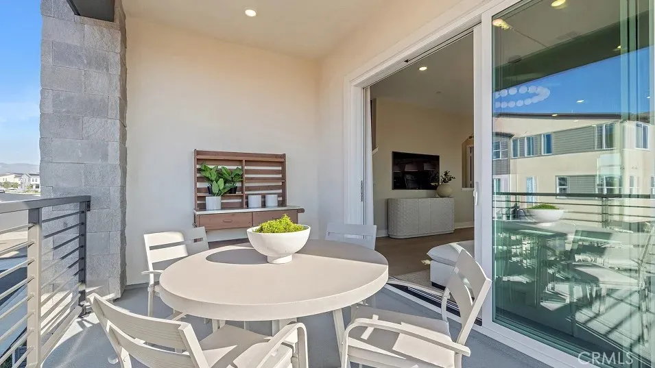848 Sonia, Irvine, California 92618 home-pic-9