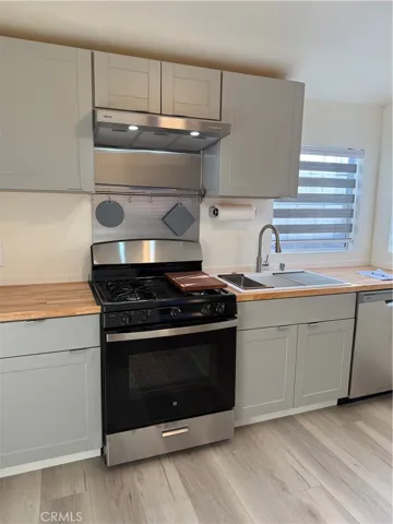 2037 N Brighton, Burbank, California 91504